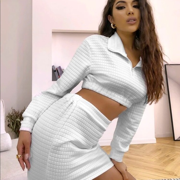 !Sold!❌New Outfit Half Zip White Knit Top/Skirt - Picture 4 of 6